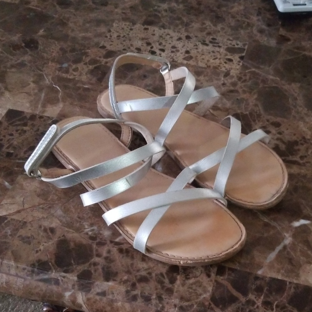 Kids sandals